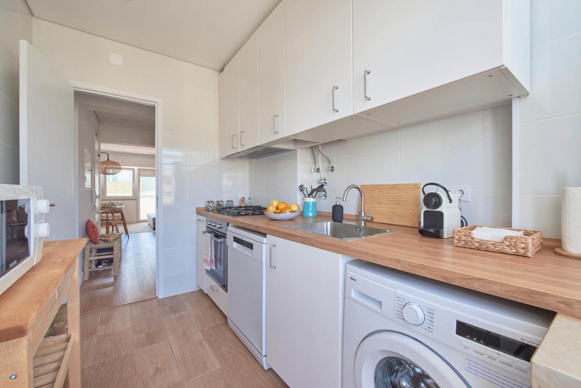 Sunset Bay View, Renovated Apt, By Timecooler Setúbal