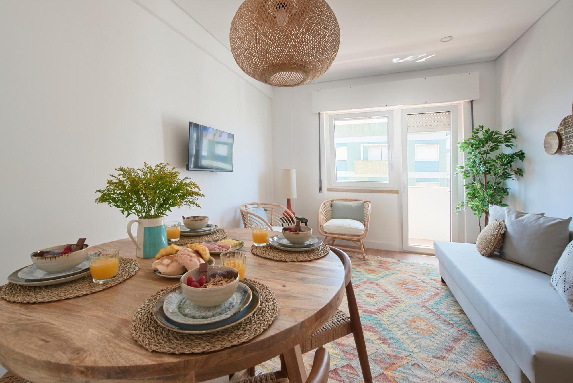 Apartment Sunset Bay View, Renovated Apt, By Timecooler Setúbal